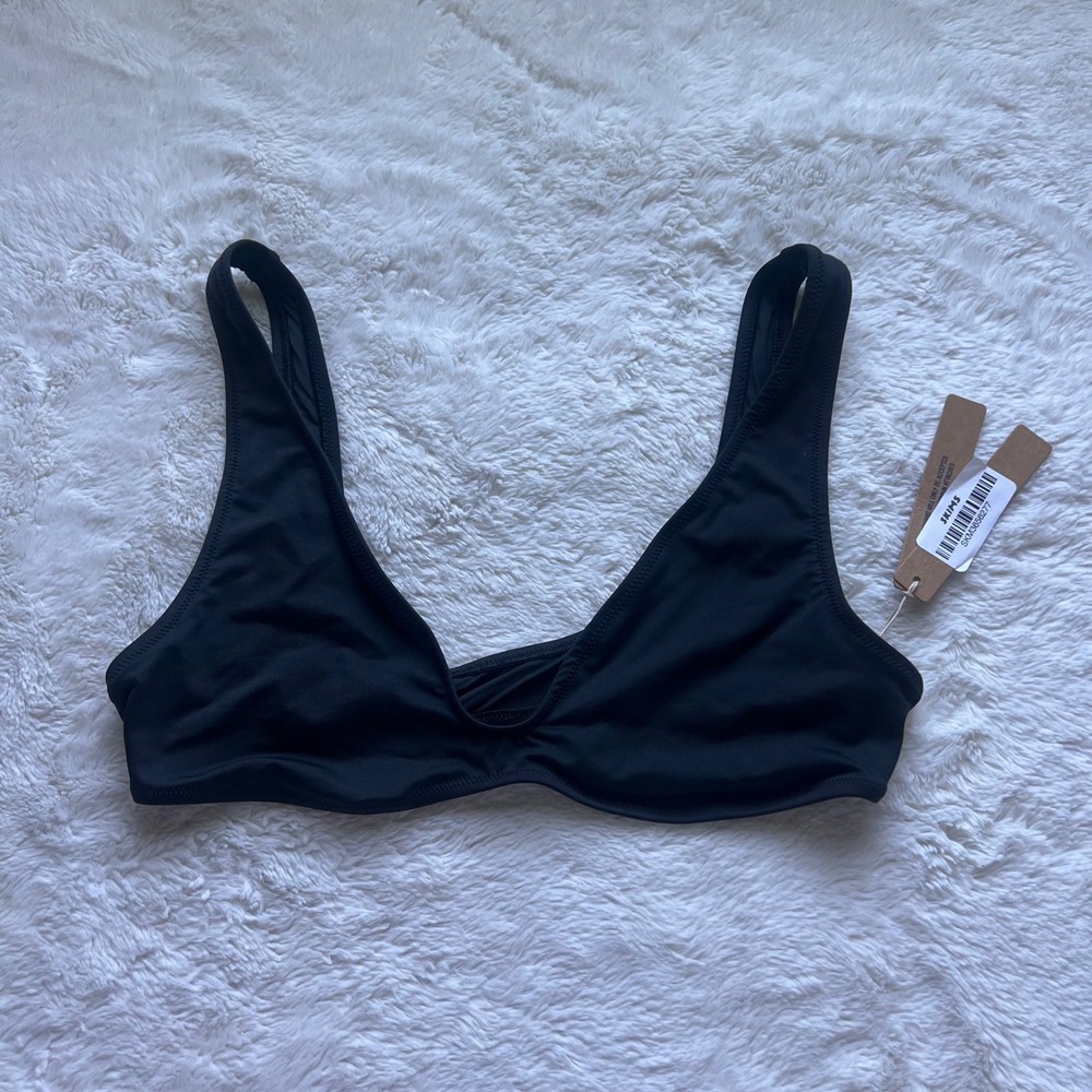 SKIMS Signature Swim Plunge Triangle Top Onyx Black BT-PLG-7500W Size Medium NWT